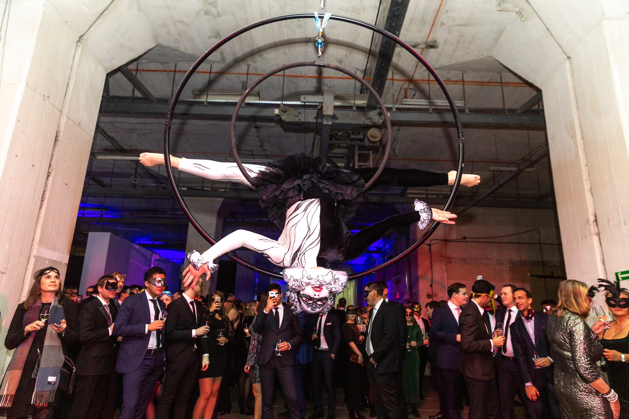 Gdansk night circus artist 1